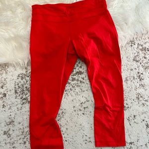 Lululemon workout leggings - Size 8